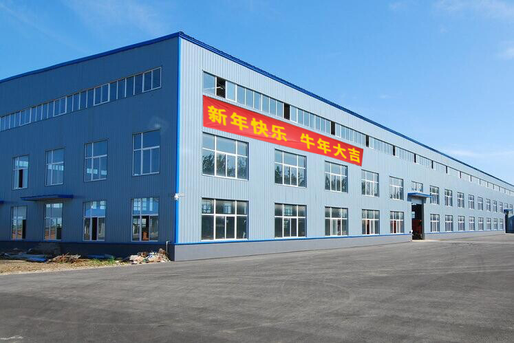 Vientiane update at the beginning of the new year General Manager Li of GRWA visited each production line and expressed condolences to the grassroots employees