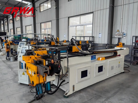 High-precision 3D CNC pipe bending machine DW-90 for automatic tube bending with hydraulic and servo control system.